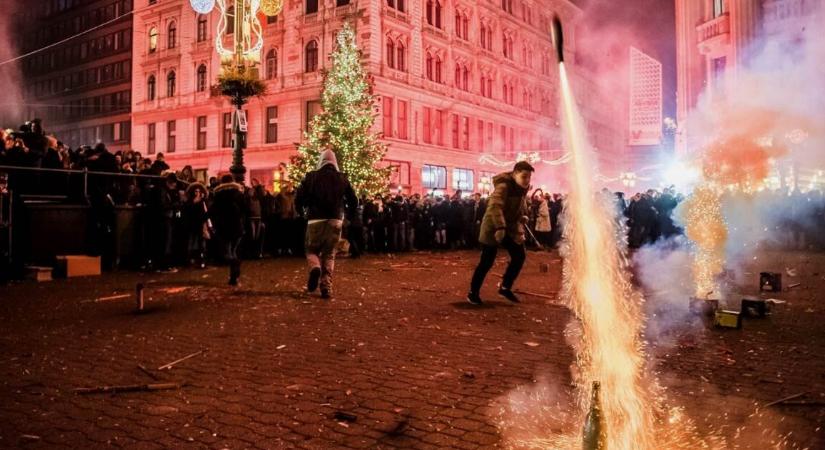 A szilveszteri tűzijátékot soha ne irányítsuk emberre, állatra, járműre vagy épületre