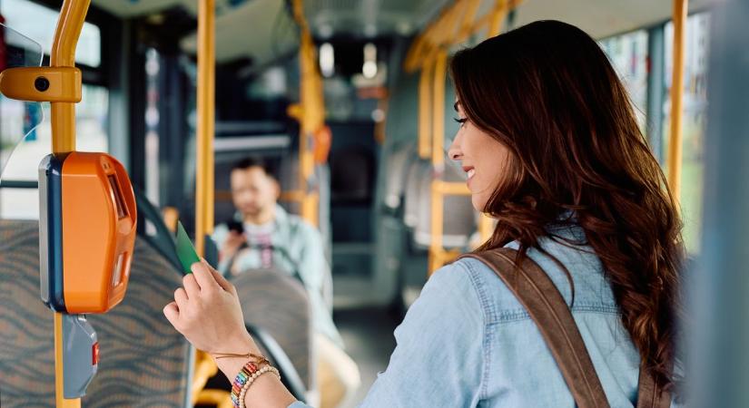 Érdemes bérletet venni: jövőre nő a parkolás díja és a buszjegy ára Kaposváron