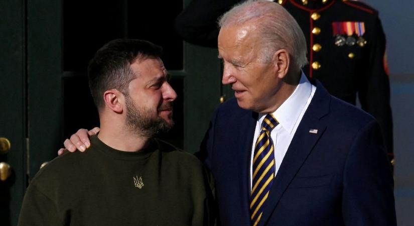 Újra hitegeti az ukránokat Zelenszkij: Biden búcsúajándékával szeretné elnyújtani a háborút