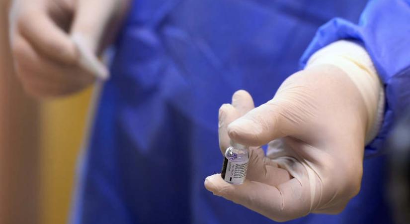Eddig nincs különösebb mellékhatása a vakcinának