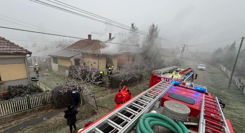 Tragédia: a saját lakásában égett halálra egy férfi Gelsén