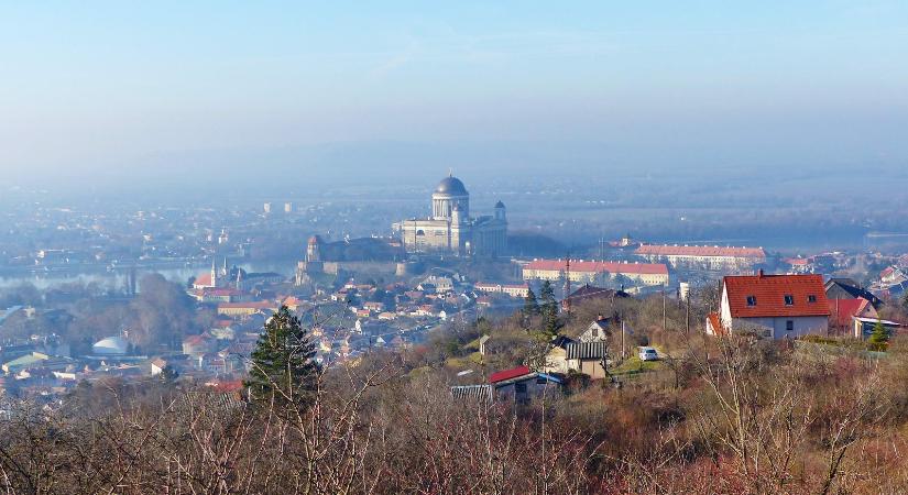 Túra a Maróti-hegyek között a Búbánat-völgytől Esztergomig