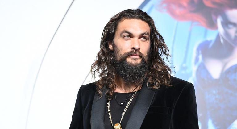 Jason Momoa visszatér a szuperhősfilmekhez, ráadásul rosszfiúként