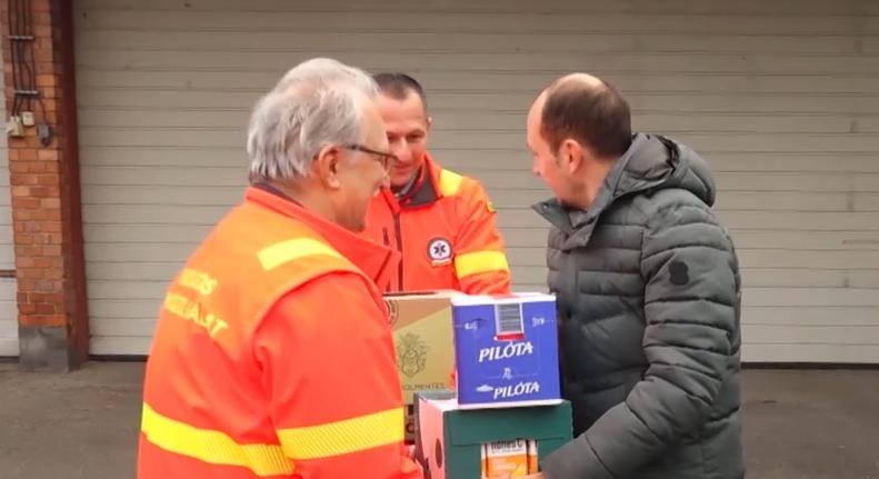 Több mint 100 mentős teljesít szolgálatot Baranya vármegyében az év utolsó napján  videó