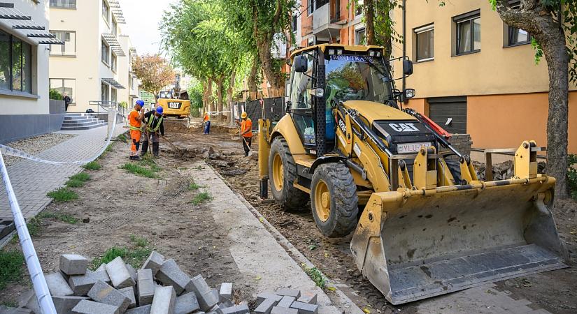 Debrecen polgármestere a közlekedésfejlesztésről: 2025-ben még több feladatunk lesz – videóval