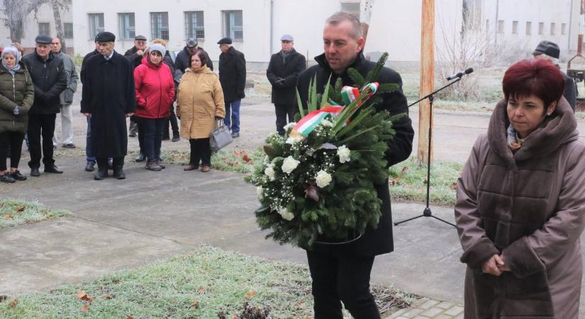 Húsz éve zárták be a szabadszállási laktanya kapuit – galériával, videóval