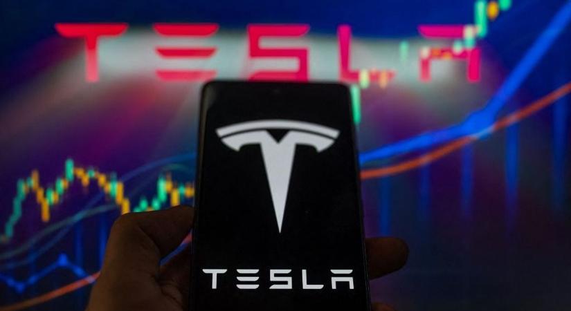 Tesla: beindult az új gyár – videón a hatalmas üzem