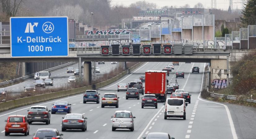 Fizetőssé válhatnak az autópályák Németországban, itt vannak a részletek