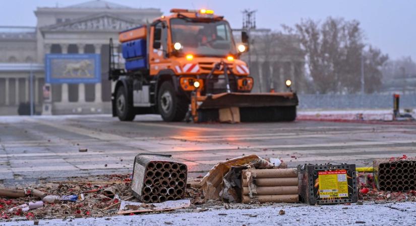 14 pótkocsis teherautónyi szemetet hagytak maguk után szilveszterkor a fővárosiak