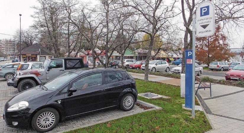 Csütörtöktől újra fizetni kell a parkolásért Gyöngyösön