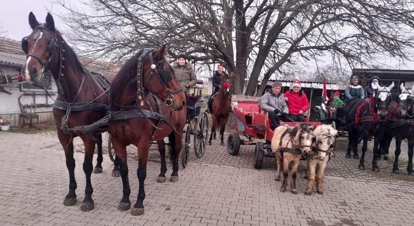 Óévbúcsúztatás Törökszentmiklóson – patadobogás és ünnepi hangulat