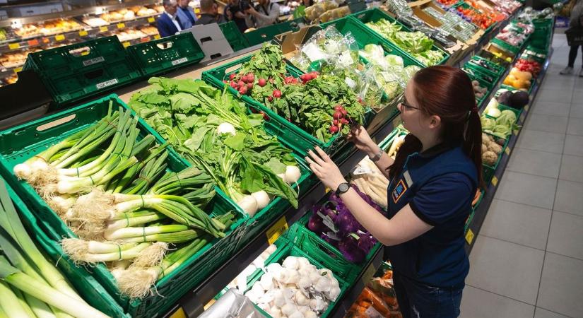 Bejelentették a béremelést az Aldinál – ennyi pénzt vihetnek haza az alkalmazottak