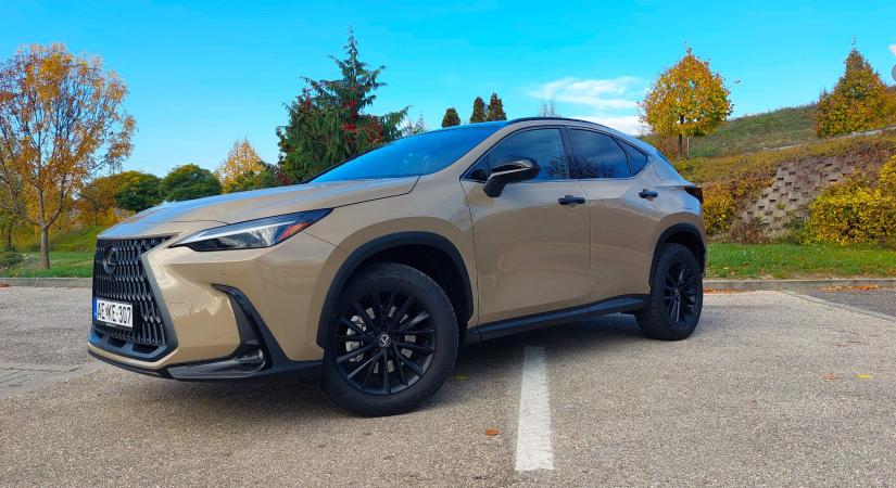 Luxus bakancs Lexus módra – Lexus NX 350h Overtrail