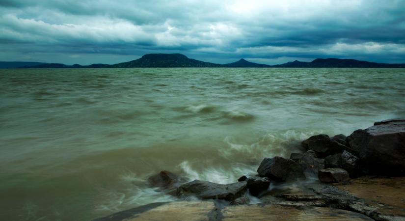 Rendkívüli hőmérsékleti kontraszt alakult ki a Balatonnál