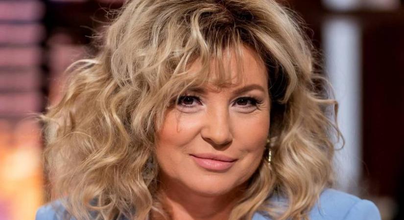 Liptai Claudia végzet asszonya a fekete estélyiben: ilyen karcsú volt a mesés darabban