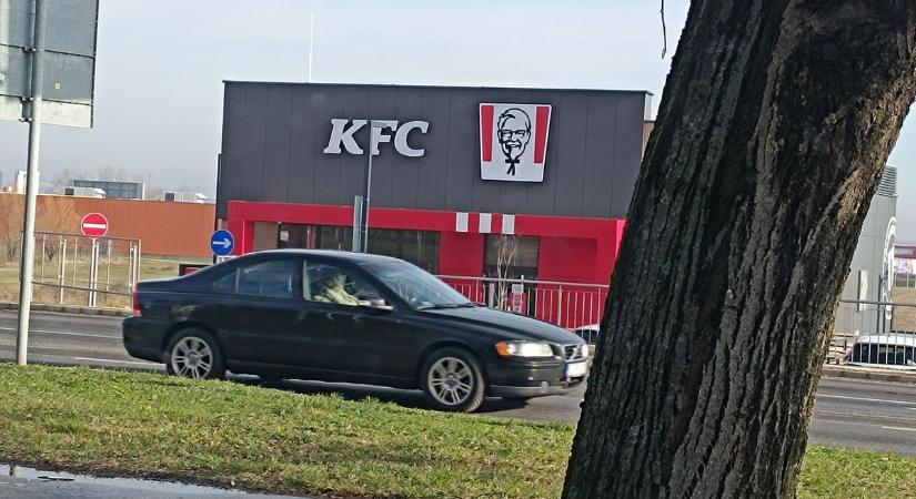 Hivatalos: január 7-én délben nyit a szekszárdi KFC