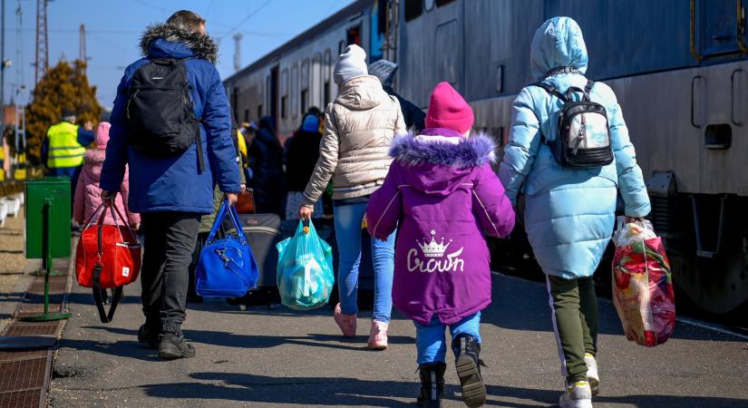 Több mint hatezren érkeztek pénteken Ukrajnából