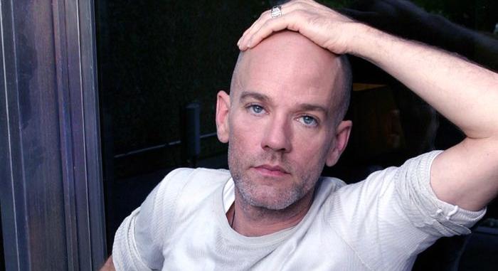 65 éves Michael Stipe, az R.E.M. frontembere