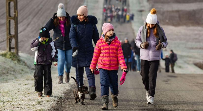 A jótékonyság és a forraltbor fűtötte a Háromkirályok túra résztvevőit