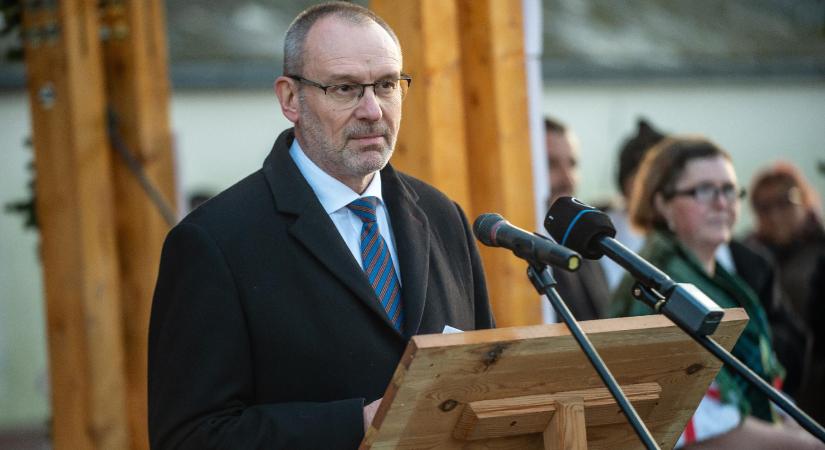 Zsigó Róbert: Januártól 3,2 százalékkal emelkedtek a nyugdíjak  videó