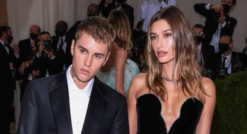 Justin Bieber felesége pink bikiniben pózolt: így fest Hailey 4 hónappal a szülés után