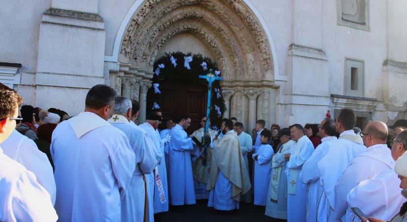 A jubileumi szent év legyen kegyelmi idő a Jóisten dicsőítésében