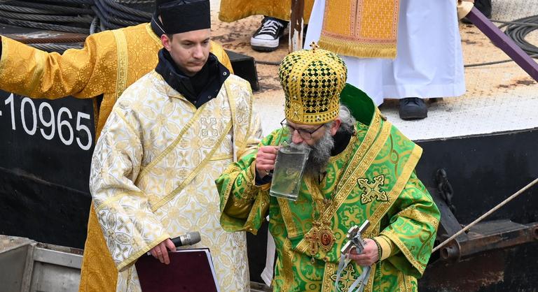 Előre ivott a Dunából a görögkatolikus főpap vízkereszt alkalmából