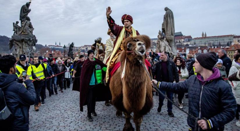 A háromkirályok eljövetele helyett a karácsonyfa leszedése maradt a vízkereszti hagyományokból