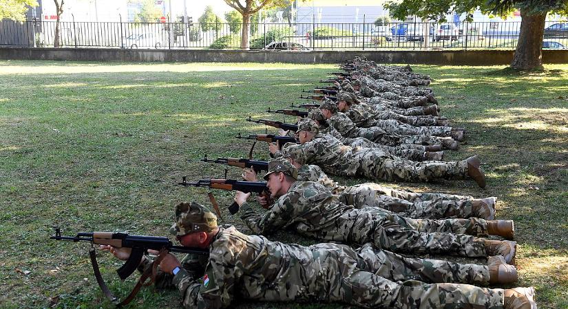 Háborús idők járnak: alaposan megtérül a katonai tapasztalat a felsőoktatási felvételin