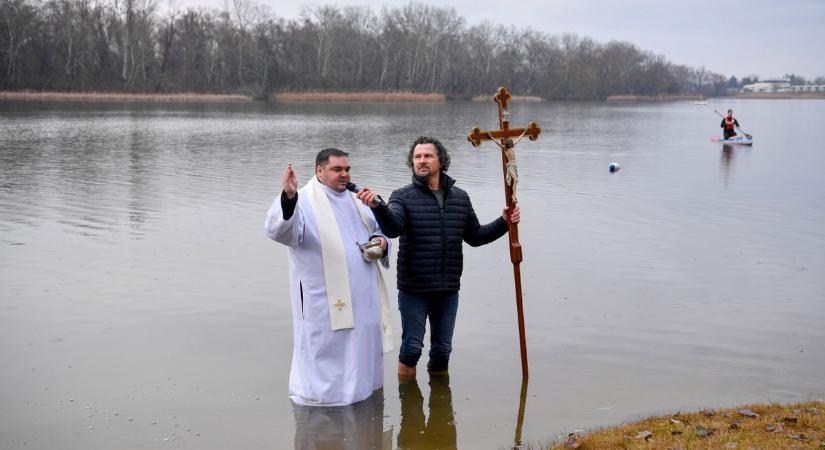 Ma van vízkereszt, kezdődik a farsang