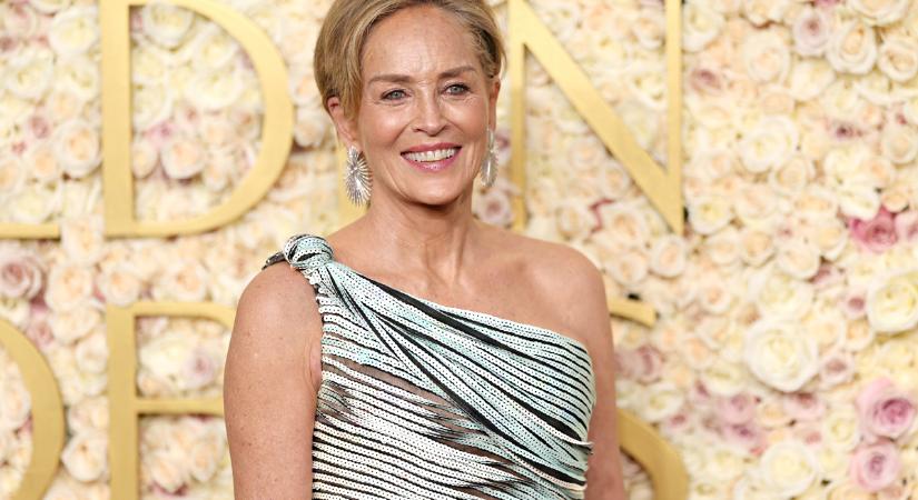 A 66 éves Sharon Stone vagány estélyiben gálázott: csodás ruhák az idei Golden Globe-ról