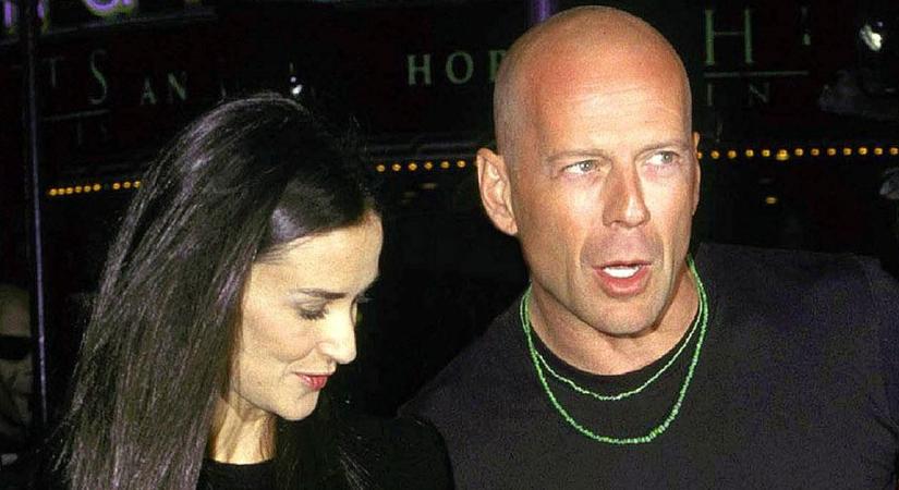 Azt nézd, ez a csoda: majd kiugrott a bőréből örömében Bruce Willis. Így viselkedett, amikor megtudta, hogy győzött Demi Moore a Golden Globe-on