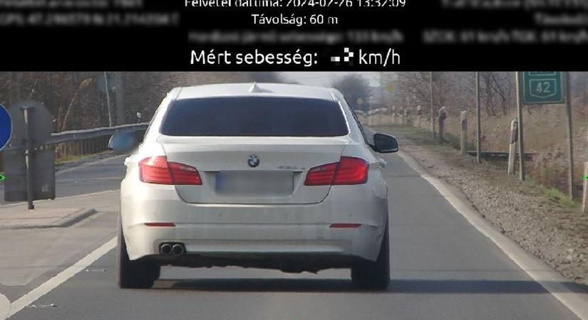 Ennyivel mert menni egy BMW-s Bárándon – országos toplistát ért az elképesztő gyorshajtás