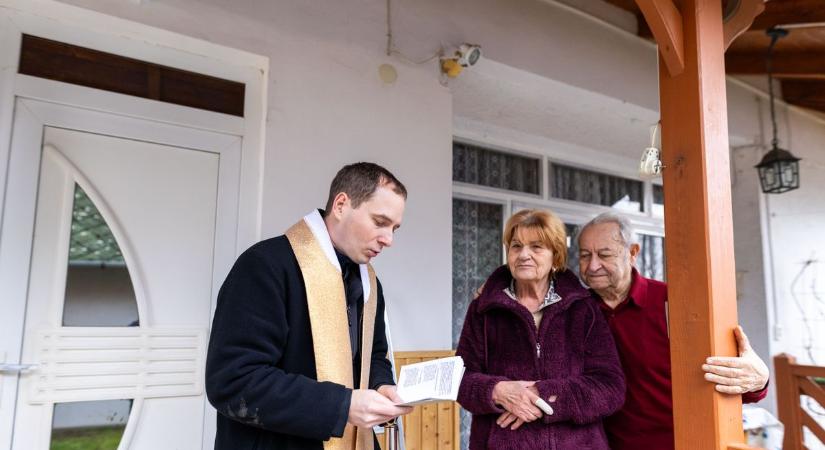 Házszentelés Szőlősgyörökben: 30 ház kapott áldást vízkeresztkor