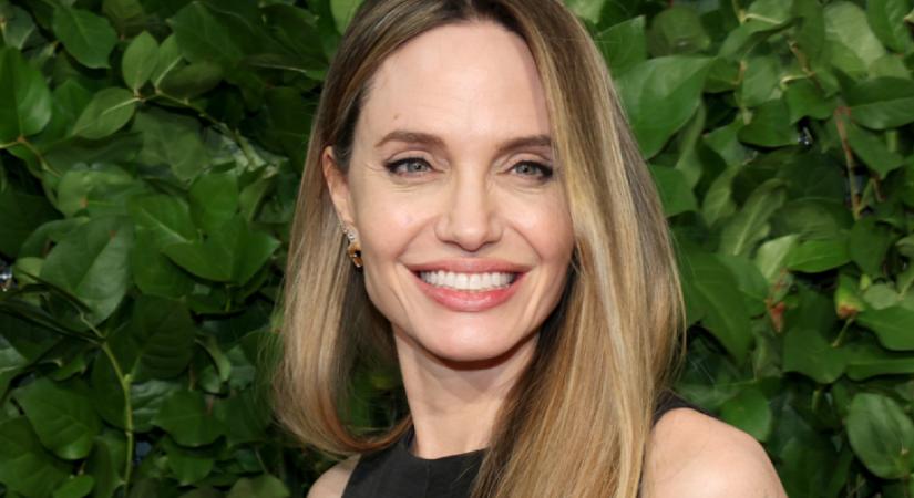 Angelina Jolie úgy jelent meg a Golden Globe-on, hogy mindenki elképedt