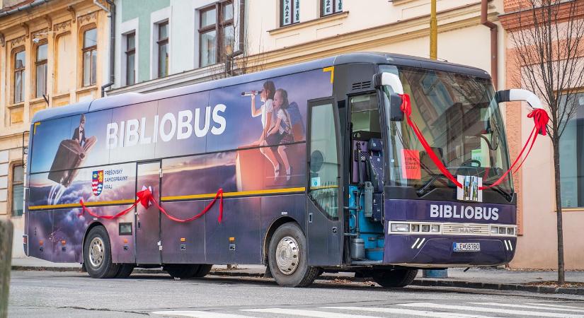 Fontos dolgot népszerűsítenek ezek a buszok