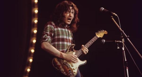 Megoszlanak a vélemények Rory Gallagher szobráról