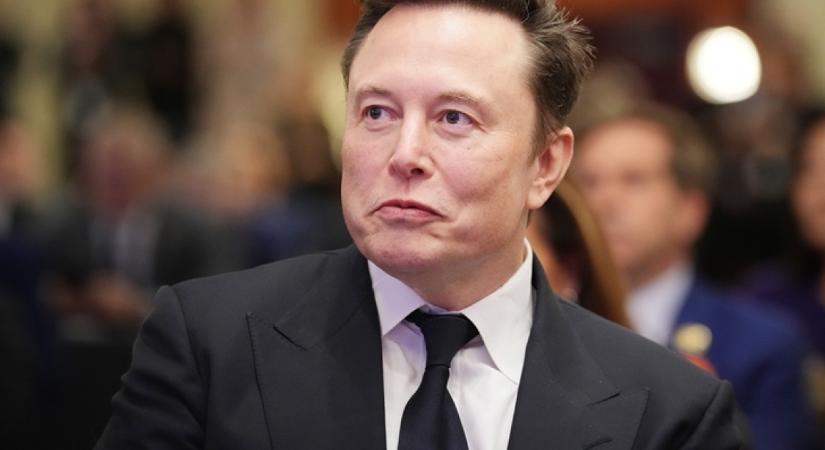 A személyeskedéstől sem rettentek vissza: Elon Musk botrányos szóváltásba keveredett a brit miniszterelnökkel