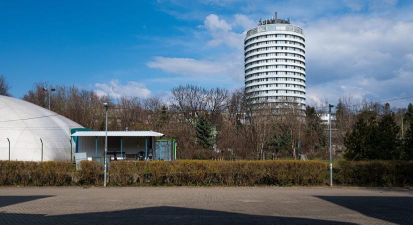 Januárban biztosan bezár a budai Körszálló, rövidesen az átépítés részletei is nyilvánosságra kerülnek