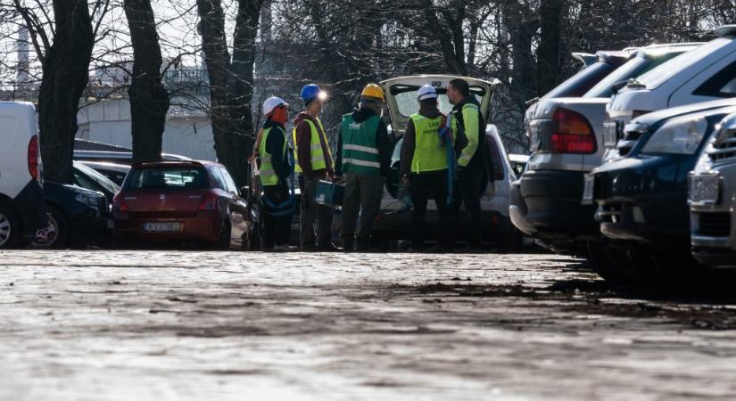 Sürgősen biztosítást kell kötniük az építőiparban dolgozóknak, ami legalább 50–60 ezer forintba kerülhet