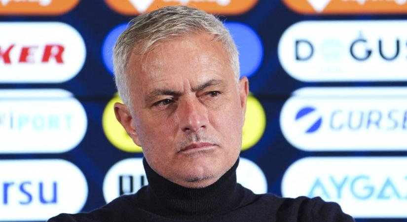 „35 évet töltöttem a futballban, de még soha nem láttam ehhez foghatót” – Mourinho megint kiakadt