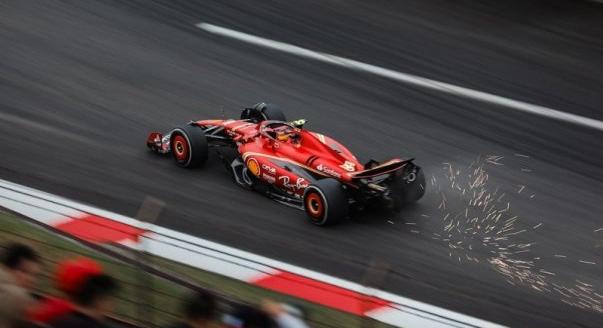 Milyen autókkal járnak az F1-es pilóták a hétköznapokban?