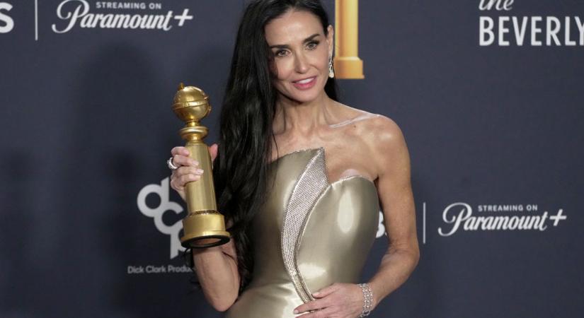 Ebben a szemet gyönyörködtető vörös ruhában ünnepelte Demi Moore élete első filmes díját