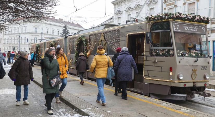 A miskolci adventi villamos nyolcadszor is Európa legszebbje lett