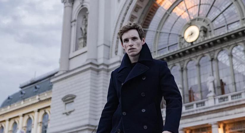 Eddie Redmayne az átváltozóművész - A Sakál napja sorozat vélemény