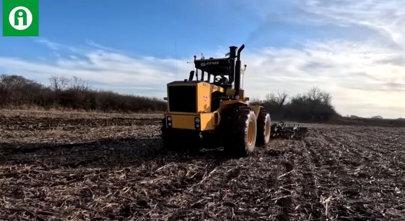 Így dolgozik egy pöpec Rába-Steiger! VIDEÓ