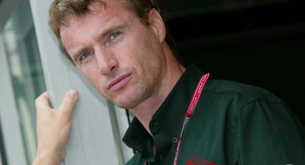 F1-Archív: Elítélték Eddie Irvine-t