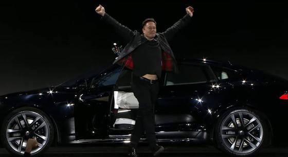 A Tesla zsebét tömi a többi autógyártó, hogy elkerüljék a környezetvédelmi bírságokat