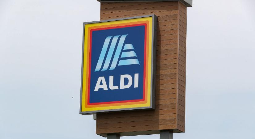 Tárt karokkal vár az Aldi, óriási fizetésért lehet takarítani az üvegvisszaváltót és a parkolót