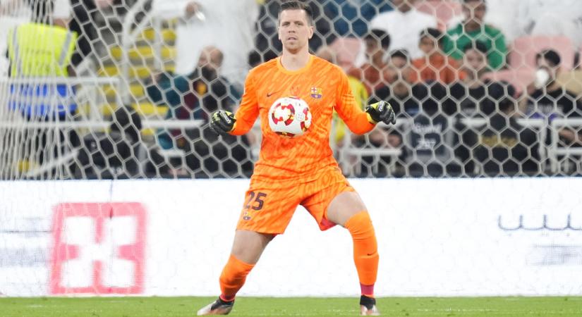 Szczesny csak Pena késése miatt védhetett a Szuperkupa elődöntőjében